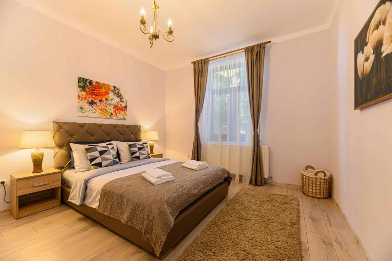 Chic&View Brasov Apartment Bagian luar foto