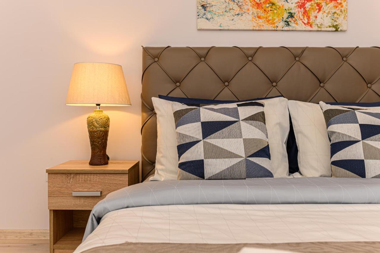 Chic&View Brasov Apartment Bagian luar foto