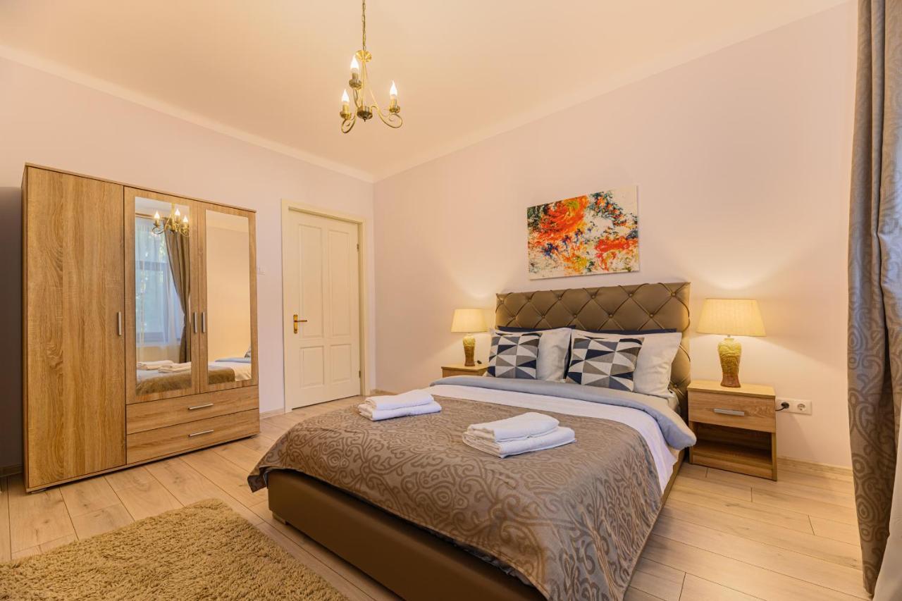 Chic&View Brasov Apartment Bagian luar foto